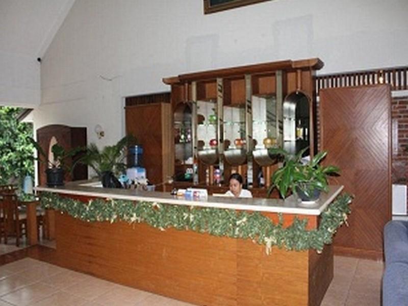 Edelweis Hotel Бандунг Екстериор снимка