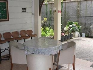 Edelweis Hotel Бандунг Екстериор снимка